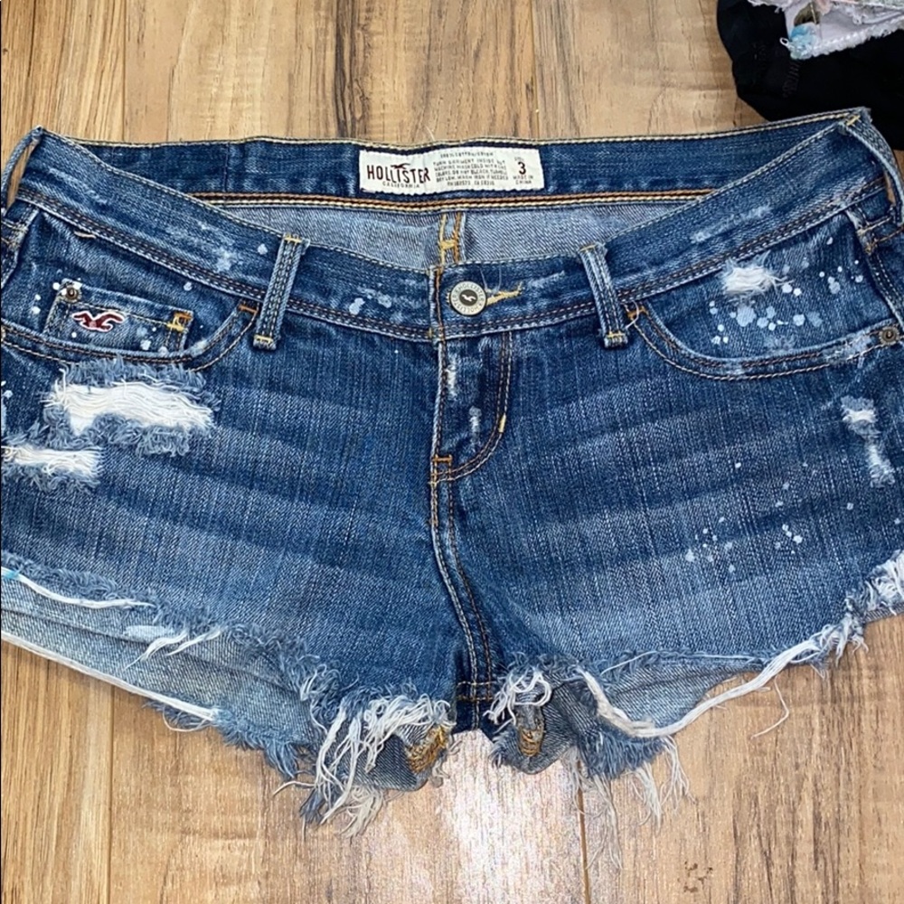 Paint Splatter Distressed Shorts